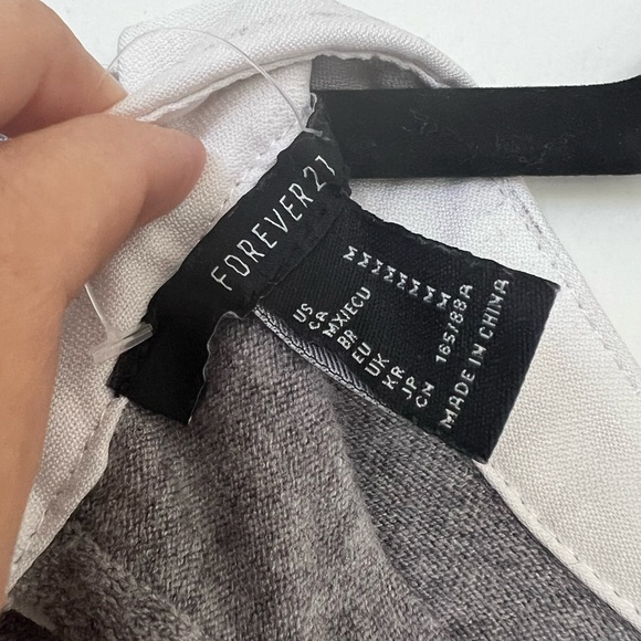 Forever 21 sweater with embellished collar - Picture 4 of 4